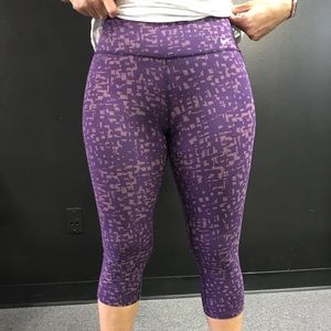 Nike Capri Leggings Purple